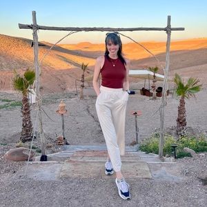 Meet your Posher, Laura